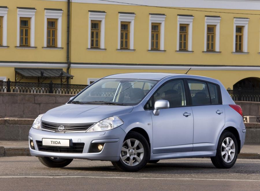  Nissan Tiida Hatchback 2010 года  (фото 6 из 6)